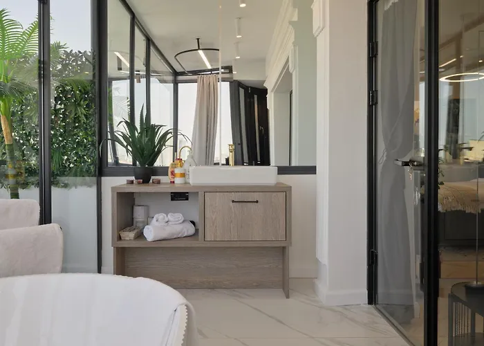 View - Luxury A - Old - Victoriei Apartment Bucharest