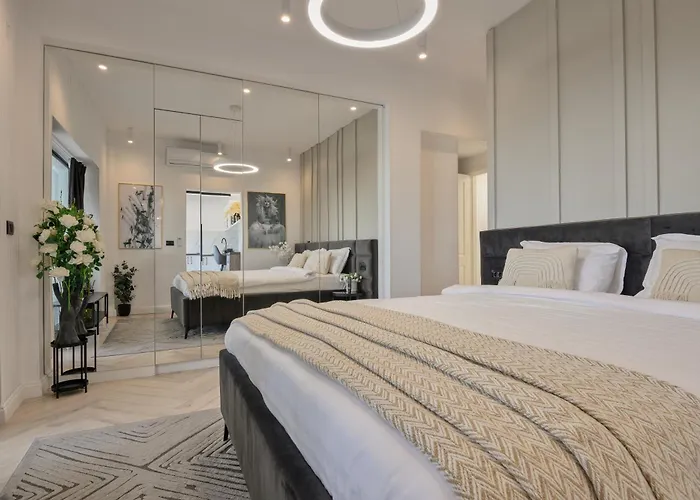 View - Luxury A - Old - Victoriei Apartament