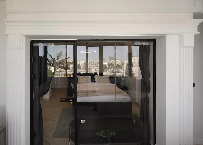 View - Luxury A - Old - Victoriei Lägenhet *